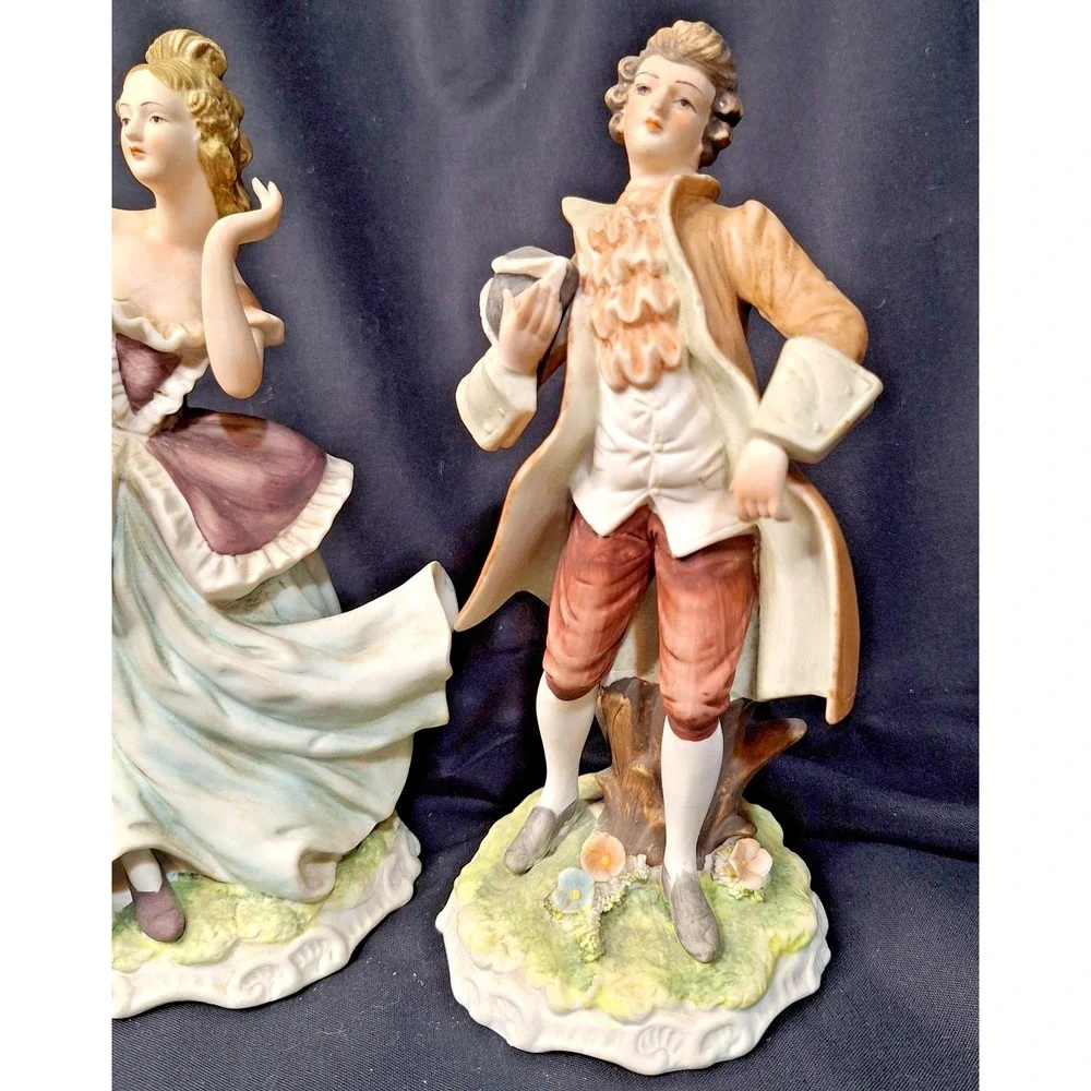 4 Vintage 1950s Victorian figurines 2 are Lefton 8
